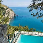 Seacliff Heaven - De Vivo Realty Villa Positano