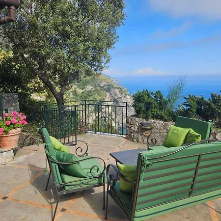 Seacliff Heaven - De Vivo Realty Villa